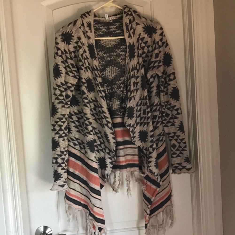 Women’s Ripcurl aztec hooded cardigan fringe small